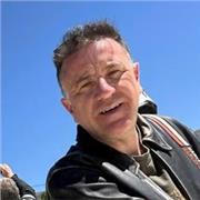 Profesor online, licenciado en Odontología por la Universidad de Granada, para dar clases online a alumnos de Odontología o FP.